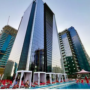 5* מלון Canal Business Bay