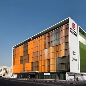 4* מלון Millennium Al Barsha